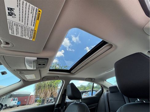 Used 2024 Nissan Altima 2.5 SV w/ SV Premium Package FWD image 35