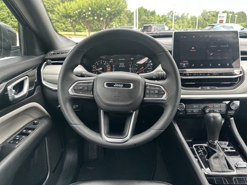 Used 2024 Jeep Compass Limited AWD/4WD image 23