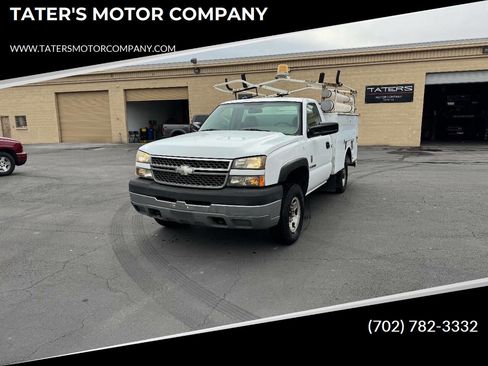 Used 2005 Chevrolet Silverado 2500 W/T image 1