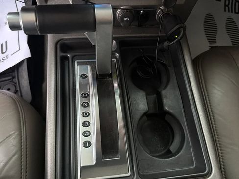 Used 2003 HUMMER H2 w/ Preferred Equipment Group image 25