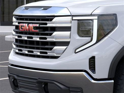 New 2026 GMC Sierra 1500 SLE w/ X31 Off-Road Package image 13