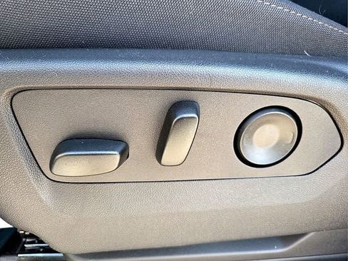 Used 2026 Chevrolet Silverado 2500 Custom w/ Custom Value Package AWD/4WD image 17