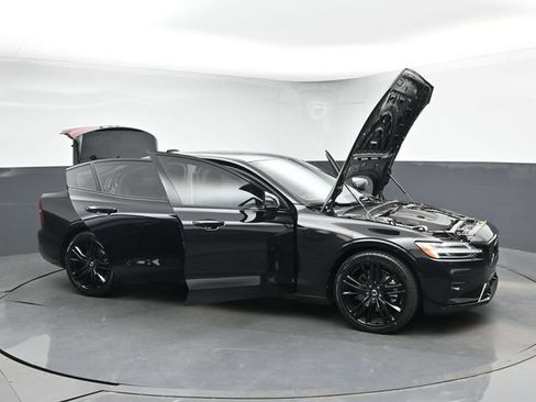 Used 2024 Volvo S60 B5 Plus w/ Climate Package FWD image 48