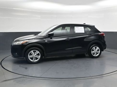 Certified 2025 Nissan Kicks Play S FWD image 13