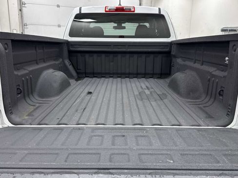 Used 2018 GMC Canyon 2WD Ext Cab 128.3 w/ Convenience Package image 27