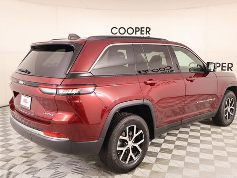 Used 2024 Jeep Grand Cherokee Limited RWD image 22