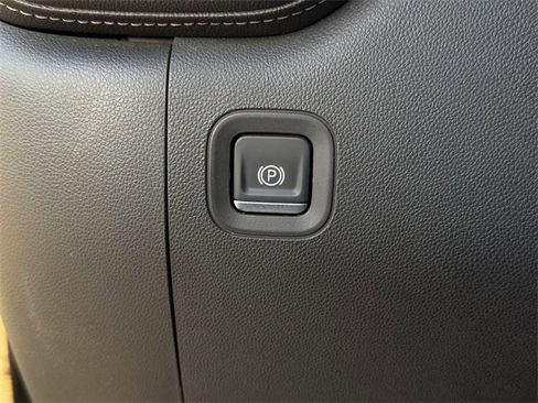 Certified 2020 Chevrolet Silverado 1500 RST w/ All-Star Edition image 22