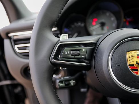 Certified 2026 Porsche Macan S AWD/4WD image 17
