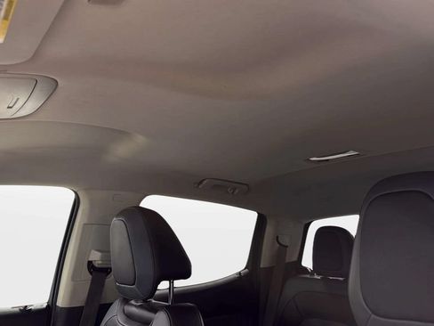 Used 2018 Chevrolet Colorado Z71 AWD/4WD image 34
