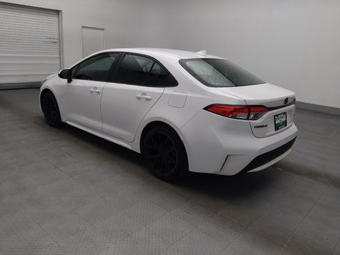 Used 2021 Toyota Corolla LE FWD image 3