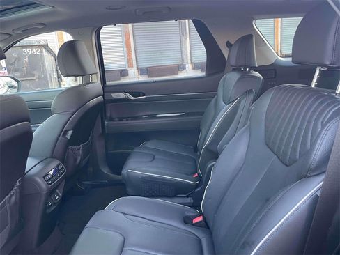 Used 2023 Hyundai Palisade Limited image 12