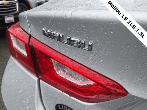 Used 2017 Chevrolet Malibu LS image 8