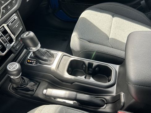 New 2025 Jeep Wrangler Sport S image 45