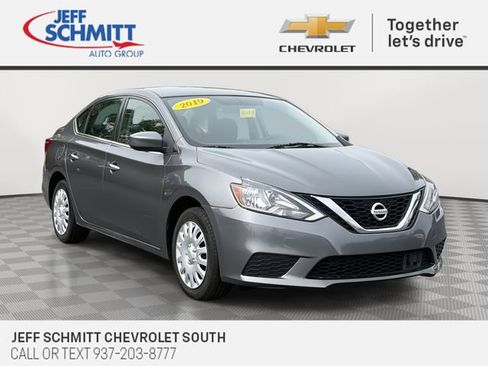 Used 2019 Nissan Sentra S FWD image 1