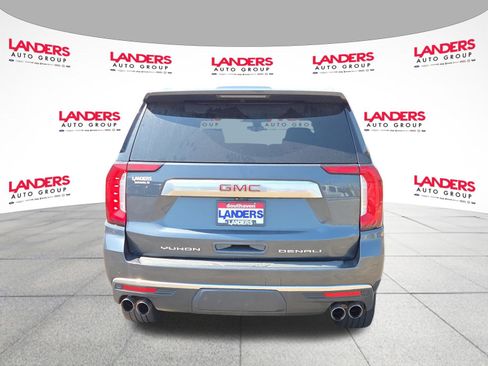 Used 2021 GMC Yukon Denali w/ Denali Premium Package AWD/4WD image 4