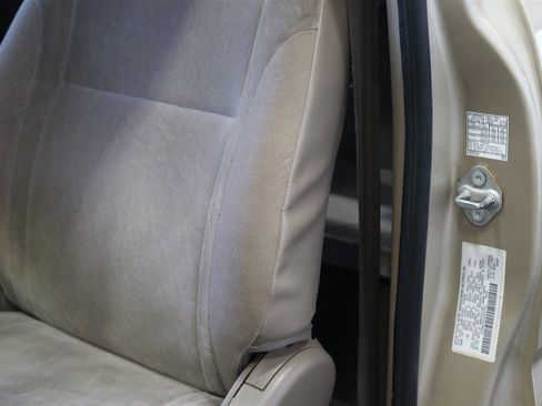 Used 2004 Toyota Tacoma 4x4 Xtracab V6 image 76