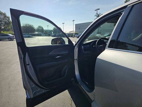 Certified 2025 Toyota Grand Highlander FWD image 21