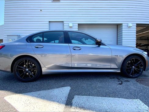 Used 2023 BMW 330e xDrive w/ M Sport Package AWD/4WD image 8