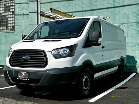 Used 2018 Ford Transit 250 130 Low Roof RWD image 2