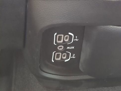 Used 2025 RAM 1500 Big Horn RWD image 26