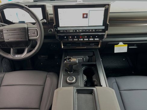 New 2025 GMC Hummer EV 2X w/ Extreme Off-Road Package image 10