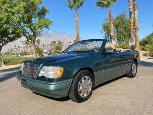 Used 1994 Mercedes-Benz E 320 Convertible image 25