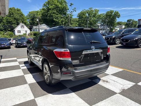Used 2013 Toyota Highlander Limited AWD/4WD image 4
