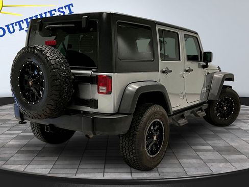 Used 2018 Jeep Wrangler Unlimited Sport w/ Connectivity Group AWD/4WD image 7