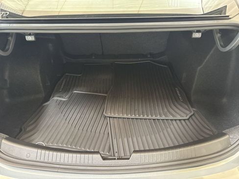 Used 2025 Chevrolet Malibu LS FWD image 18