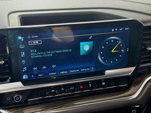 Used 2024 Chevrolet Silverado 1500 LT image 16