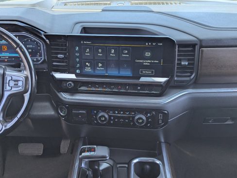 Used 2023 Chevrolet Silverado 1500 High Country w/ Technology Package image 17