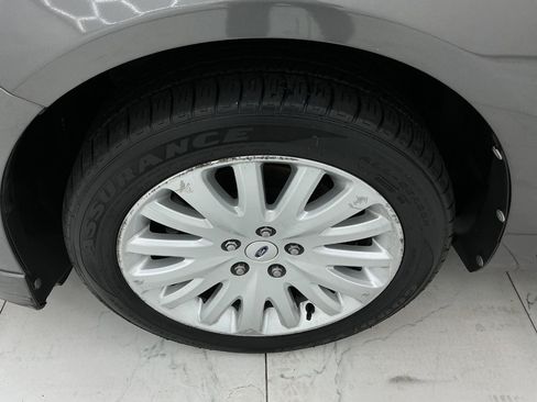 Used 2010 Ford Fusion Hybrid FWD image 50