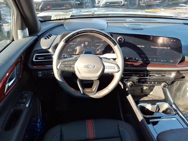 New 2026 Chevrolet Traverse RS w/ LPO, Floor Liner Package FWD image 7