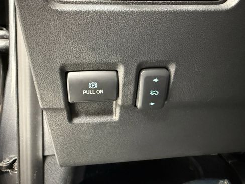 Used 2023 Ford F250 Lariat w/ Lariat Ultimate Package image 17