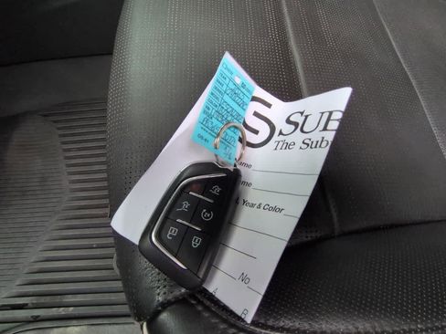 Used 2023 Cadillac Escalade Premium Luxury image 39