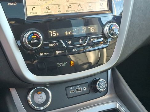 Used 2024 Nissan Murano SL image 16