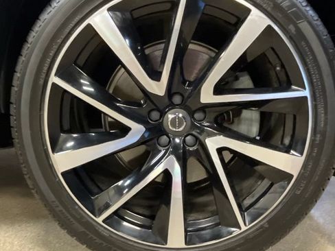 Used 2019 Volvo XC90 T6 Momentum w/ Advanced Package AWD/4WD image 23