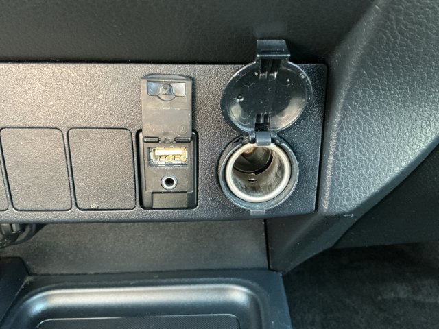 Used 2017 Toyota RAV4 XLE w/ Carpet Mat Package AWD/4WD image 20