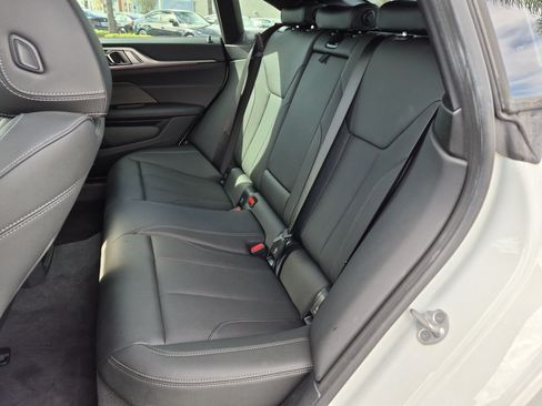 Certified 2025 BMW i4 eDrive40 w/ Premium Package RWD image 31