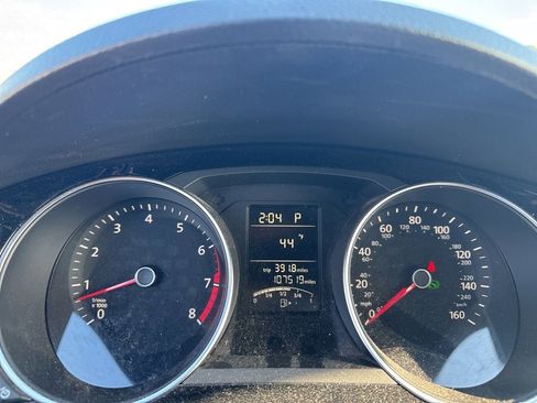 Used 2015 Volkswagen Jetta Sport image 14