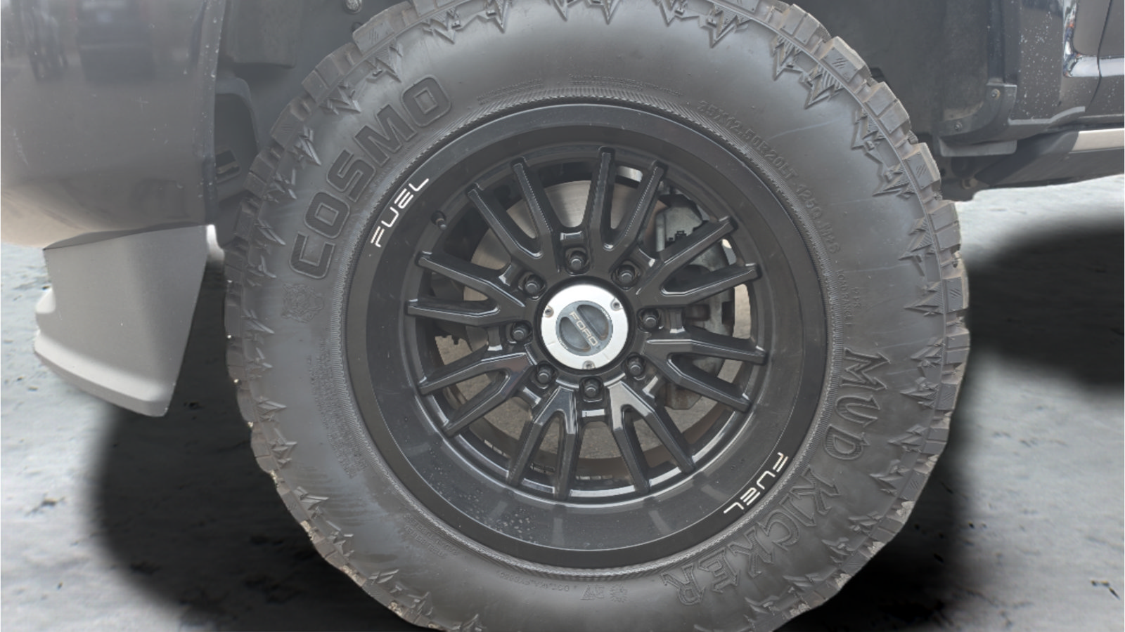 Used 2022 Ford F350 Platinum w/ FX4 Off-Road Package AWD/4WD image 13