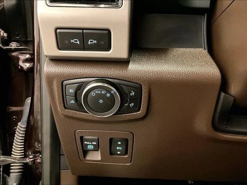 Used 2018 Ford F150 King Ranch AWD/4WD image 38