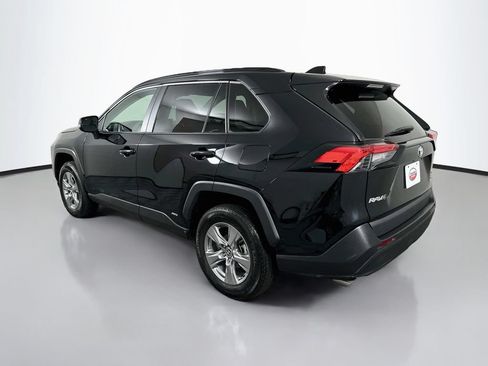 Used 2025 Toyota RAV4 XLE AWD/4WD image 7