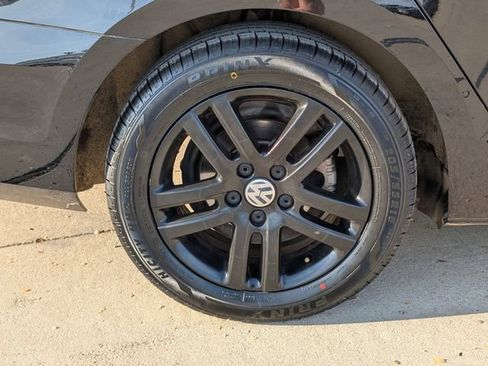 Used 2018 Volkswagen Jetta S FWD image 4