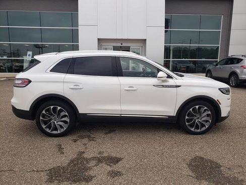 Used 2022 Lincoln Nautilus Reserve image 9