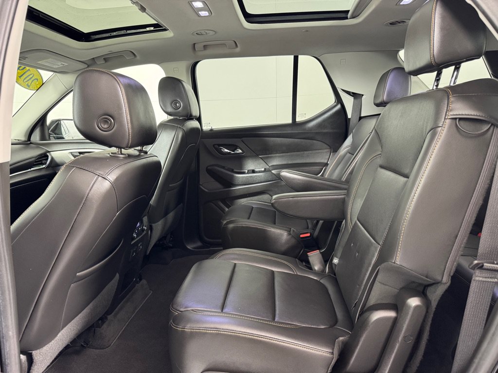 Used 2019 Chevrolet Traverse LT w/ LT Premium Package FWD image 19