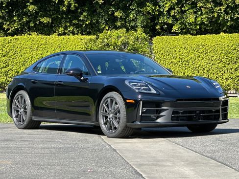 New 2026 Porsche Panamera image 10