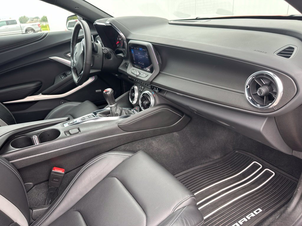 Used 2022 Chevrolet Camaro SS RWD image 27