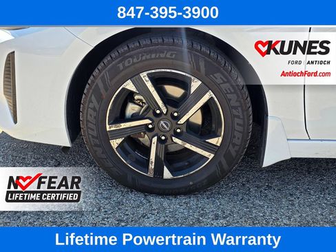 Used 2024 Nissan Sentra SV FWD image 12