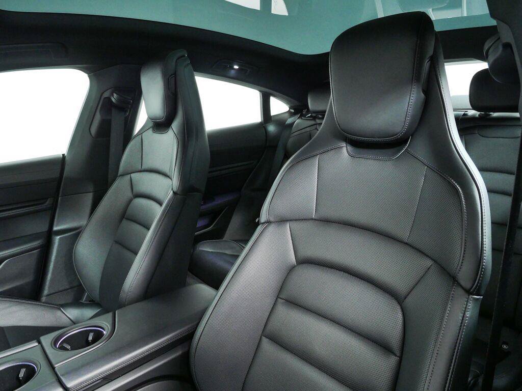 Certified 2023 Porsche Taycan RWD image 5